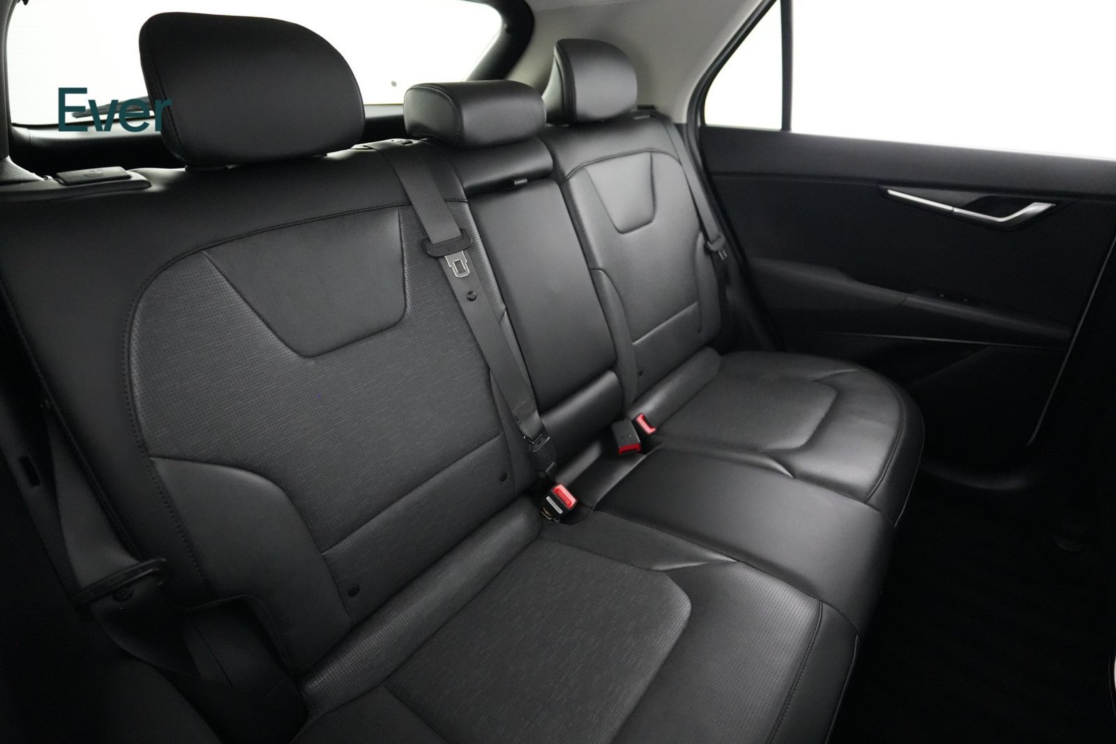 Used 2024 Kia Niro Wave w/ Wave Preserve Package FWD image 5