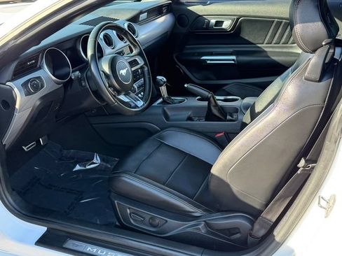Used 2022 Ford Mustang Premium RWD image 11