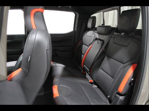 Used 2025 Ford Ranger Raptor AWD/4WD image 18