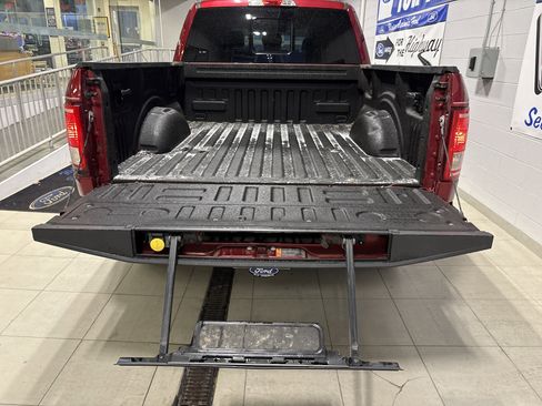 Used 2015 Ford F150 XLT w/ Equipment Group 302A Luxury image 5