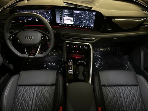 New 2026 Audi SQ5 Premium Plus AWD/4WD image 3