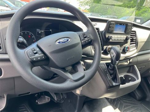 New 2025 Ford Transit 250 148 Medium Roof image 13