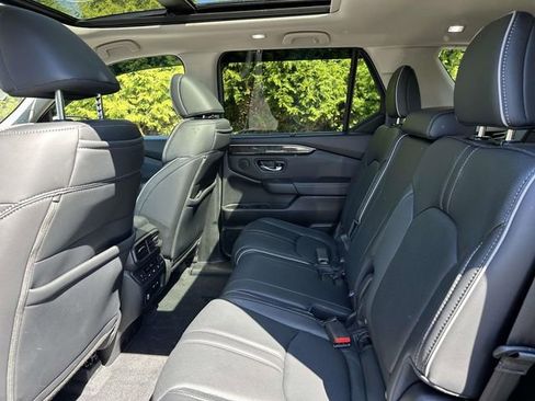 Certified 2025 Honda Pilot Elite image 10