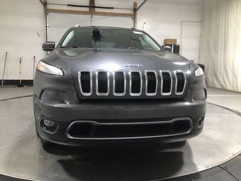 Used 2015 Jeep Cherokee Limited image 2