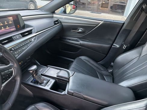 Used 2021 Lexus ES 350 F Sport w/ Accessory Package image 18