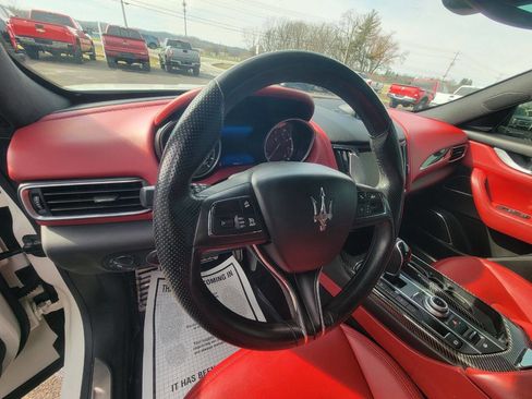 Used 2017 Maserati Levante S image 12