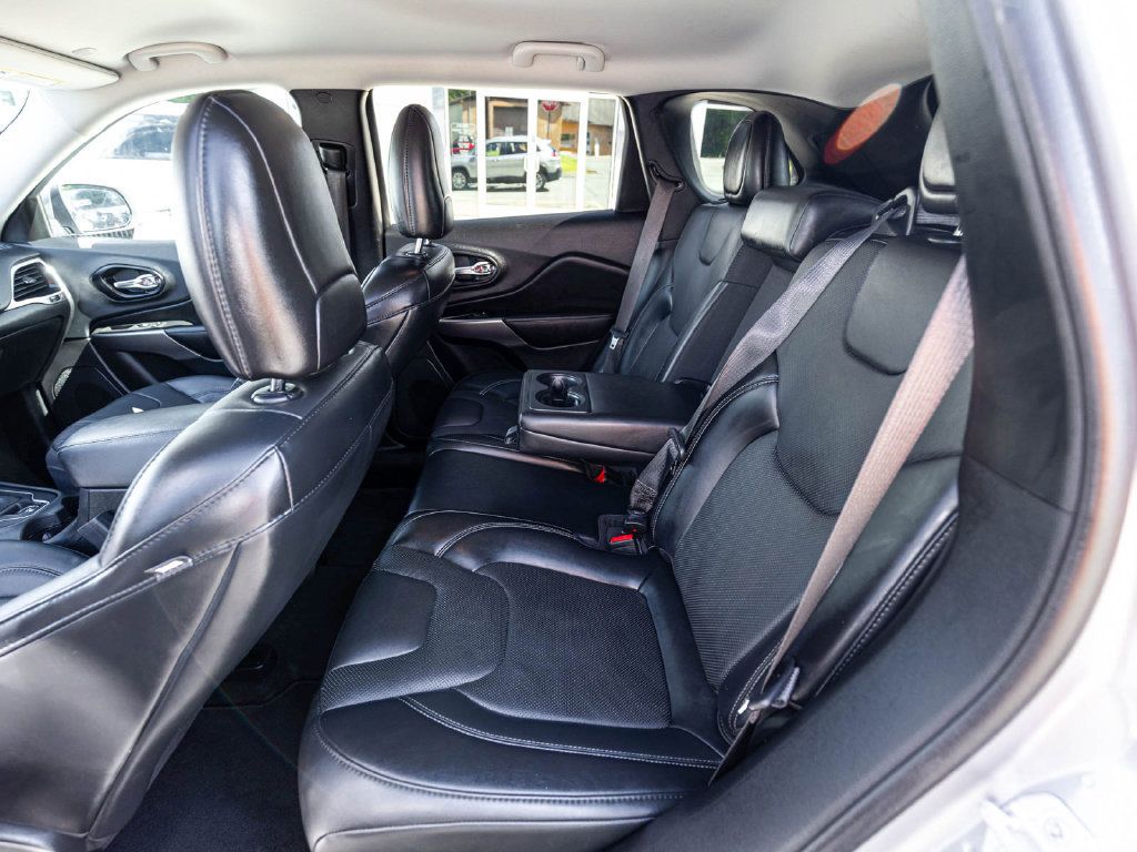Used 2021 Jeep Cherokee Latitude Lux w/ Comfort/Convenience Group AWD/4WD image 27