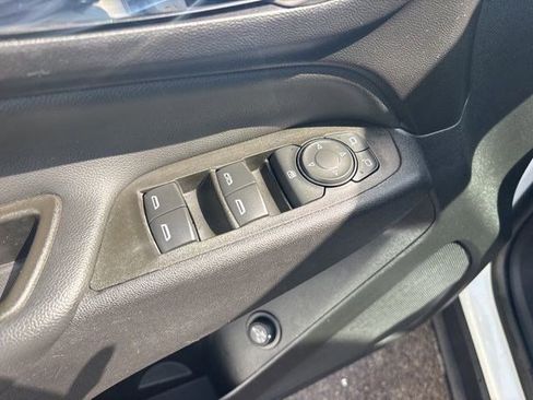 Used 2023 Chevrolet Equinox LT AWD/4WD image 14