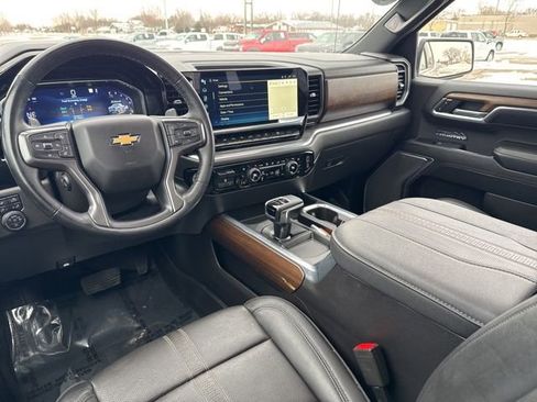 Used 2023 Chevrolet Silverado 1500 High Country w/ High Country Premium Package image 9