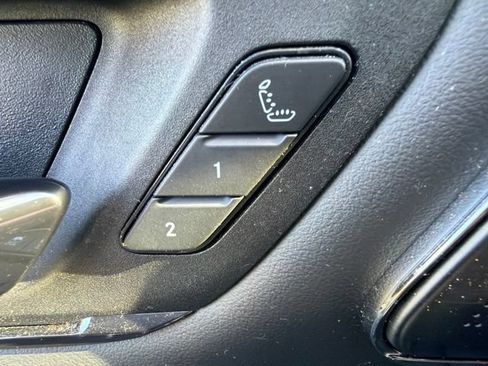 Used 2025 RAM 1500 Limited AWD/4WD image 32