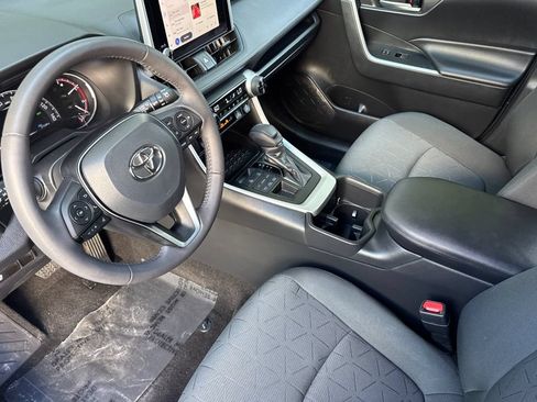 Certified 2023 Toyota RAV4 XLE w/ XLE Grade Weather Package AWD/4WD image 9