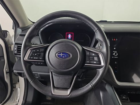 Used 2025 Subaru Outback Premium image 10