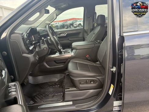 Used 2023 Chevrolet Silverado 1500 LTZ AWD/4WD image 9