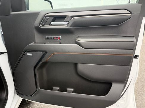 Used 2024 GMC Sierra 1500 AT4 AWD/4WD image 18