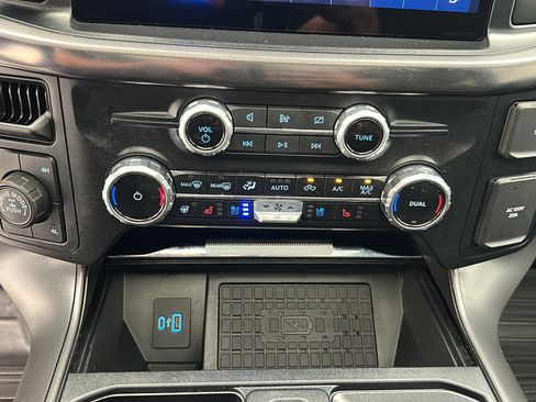 Used 2024 Ford F150 Lariat w/ Equipment Group 502A High AWD/4WD image 21