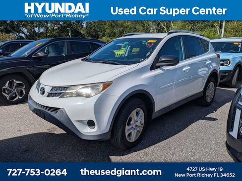 Used 2014 Toyota RAV4 LE AWD/4WD image 1