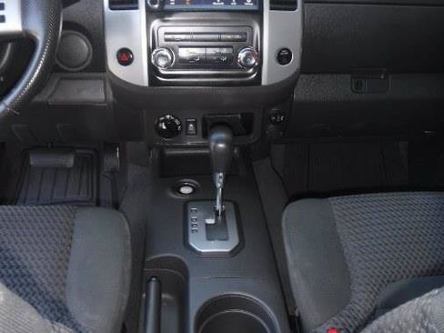Used 2020 Nissan Frontier SV w/ SV Utility Package AWD/4WD image 7