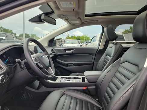 Certified 2024 Ford Edge SEL w/ Convenience Package AWD/4WD image 18