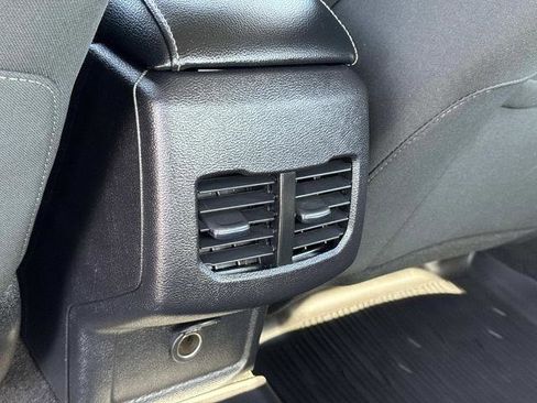 Certified 2019 Ford Fusion SE image 25