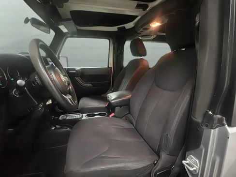 Used 2014 Jeep Wrangler Sport AWD/4WD image 17