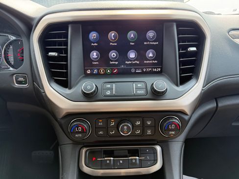 Used 2020 GMC Acadia Denali AWD/4WD image 19