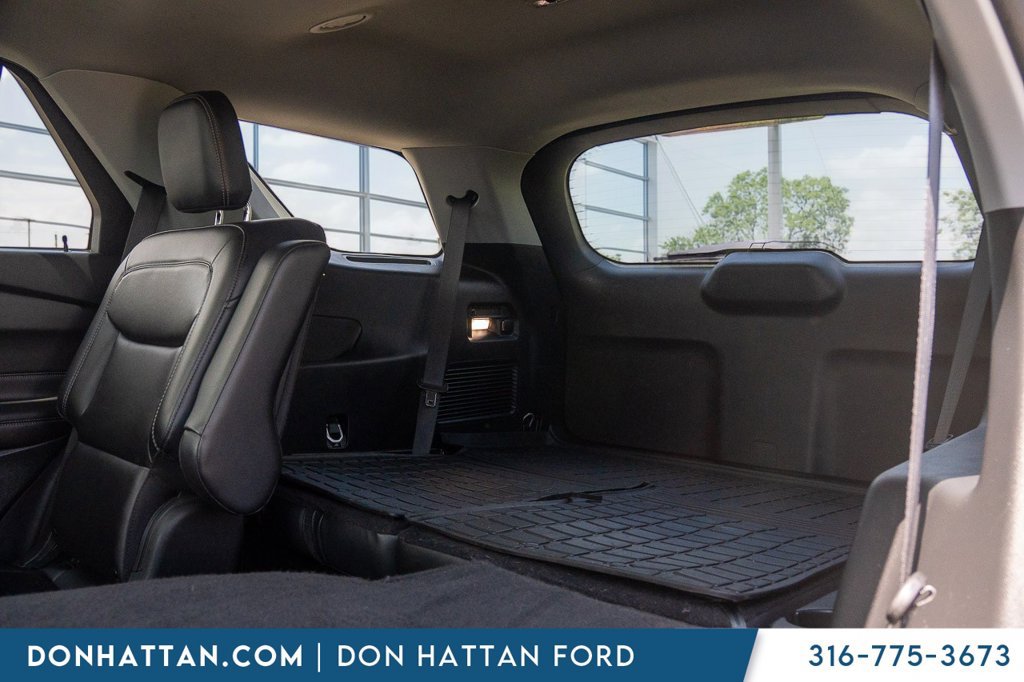 Used 2023 Ford Explorer XLT w/ Equipment Group 202A AWD/4WD image 23