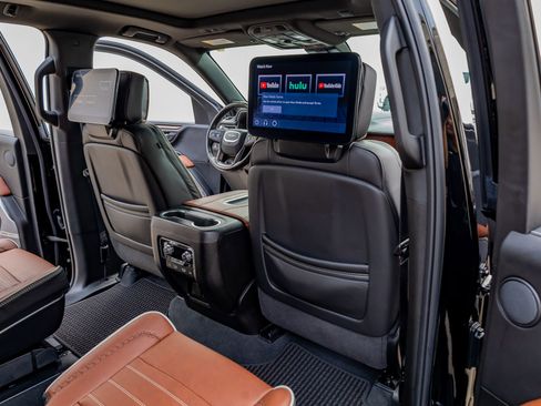 Used 2024 GMC Yukon Denali Ultimate image 30