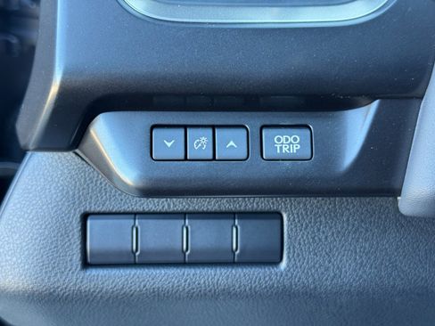 Used 2022 Lexus UX 200 image 15