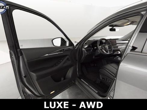 Used 2023 INFINITI QX60 Luxe image 10