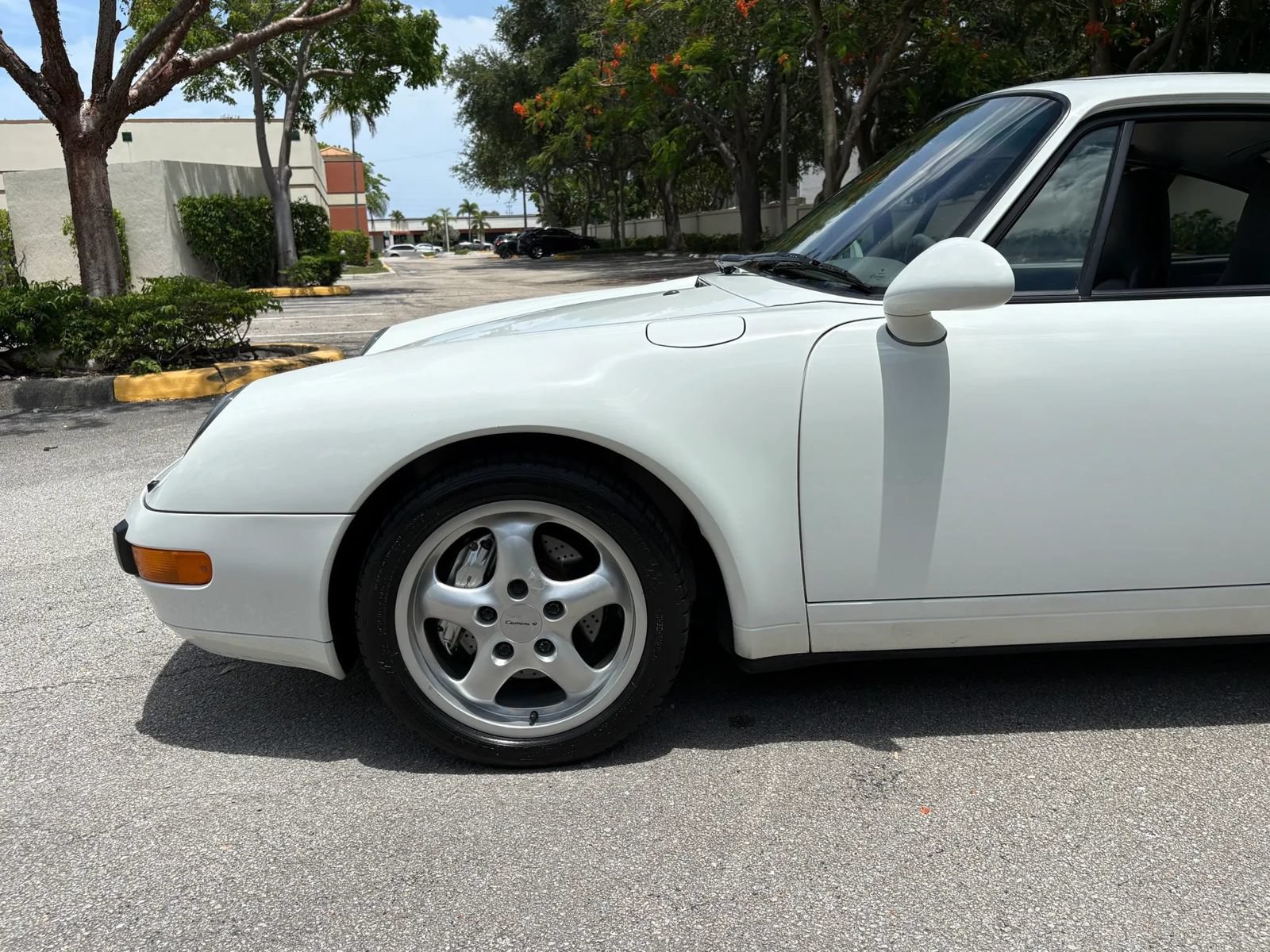 Used 1995 Porsche 911 Carrera image 27