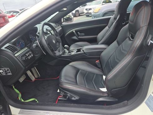 Used 2016 Maserati GranTurismo MC RWD image 5