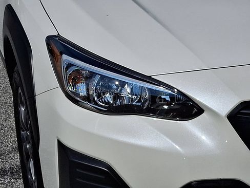 Certified 2022 Subaru Crosstrek 2.5i Sport w/ Moonroof Package AWD/4WD image 10