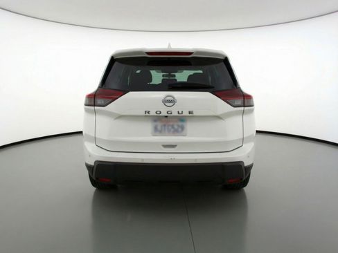 Used 2025 Nissan Rogue SV image 7