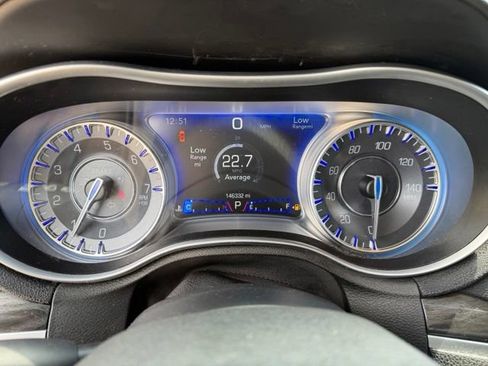 Used 2022 Chrysler 300 Touring w/ Sport Appearance Package AWD/4WD image 27