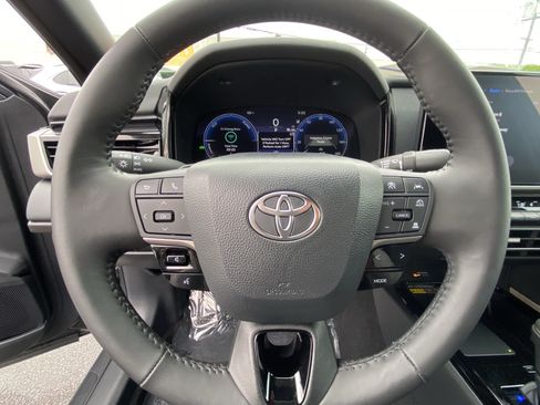 Used 2026 Toyota Camry XSE FWD image 24