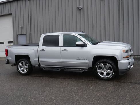 Used 2017 Chevrolet Silverado 1500 LT w/ All Star Edition image 6