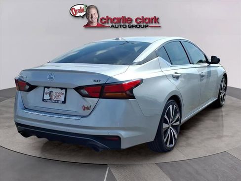 Used 2022 Nissan Altima 2.5 SR image 5