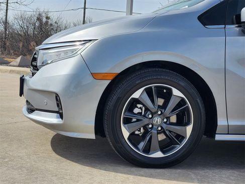 Certified 2024 Honda Odyssey Elite image 8