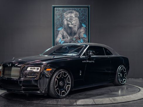 Used 2018 Rolls-Royce Dawn RWD image 16