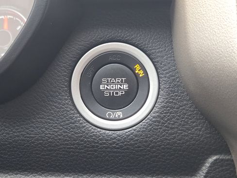 Used 2020 RAM 1500 Laramie image 24