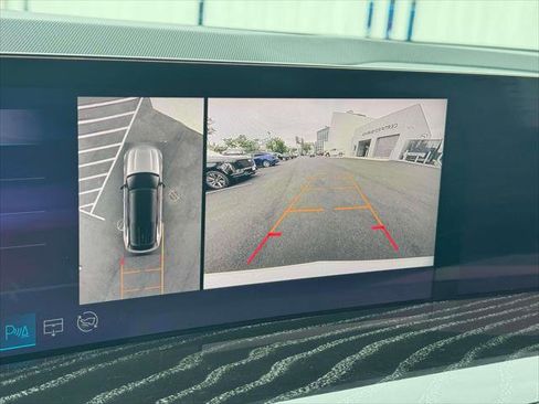 Used 2025 Cadillac Escalade IQ Luxury 1 image 24