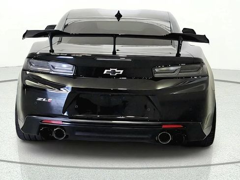 Used 2018 Chevrolet Camaro ZL1 RWD image 5