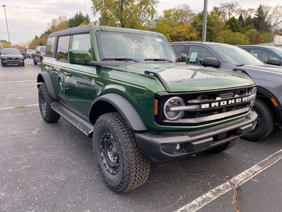 New 2025 Ford Bronco Outer Banks