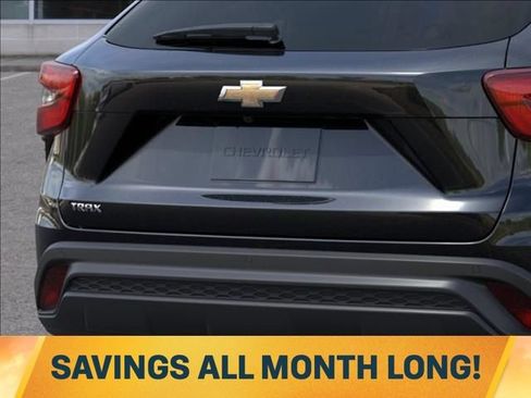 New 2026 Chevrolet Trax LS w/ LS Convenience Package FWD image 14