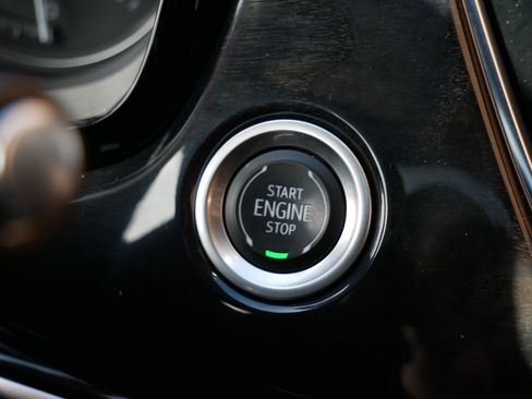 Used 2022 Cadillac XT6 Premium Luxury w/ Technology Package image 24