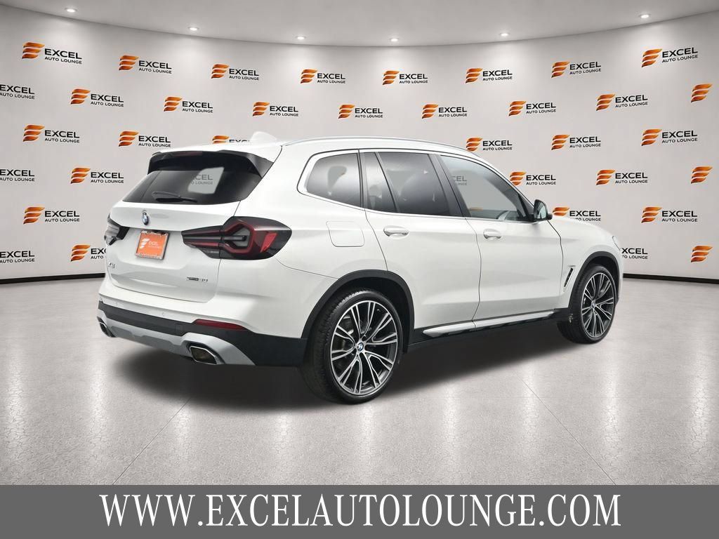 Used 2023 BMW X3 sDrive30i w/ Premium Package RWD image 5