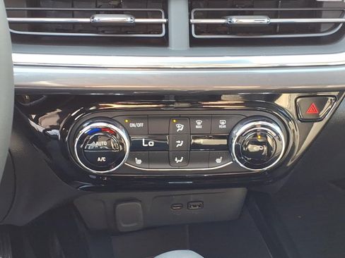 New 2026 Chevrolet Trax ACTIV w/ Driver Confidence Package FWD image 17