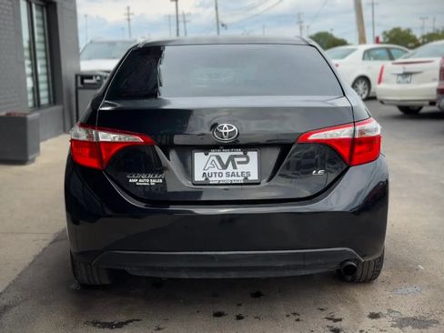 Used 2016 Toyota Corolla LE FWD image 4