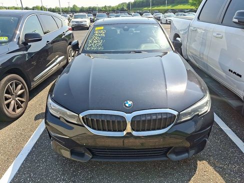 Used 2022 BMW 330i xDrive Sedan w/ Driving Assistance Package AWD/4WD image 2