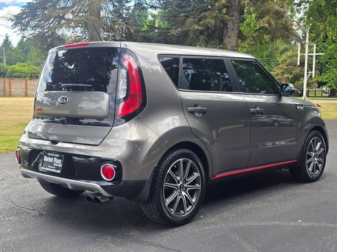 Used 2018 Kia Soul ! FWD image 6